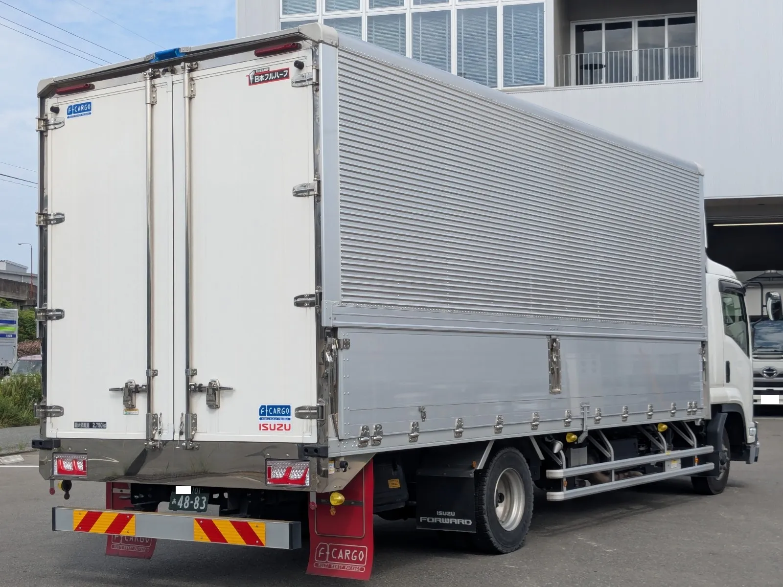 vehicle_image_20260708141926fS6LB5Dw4h.webp