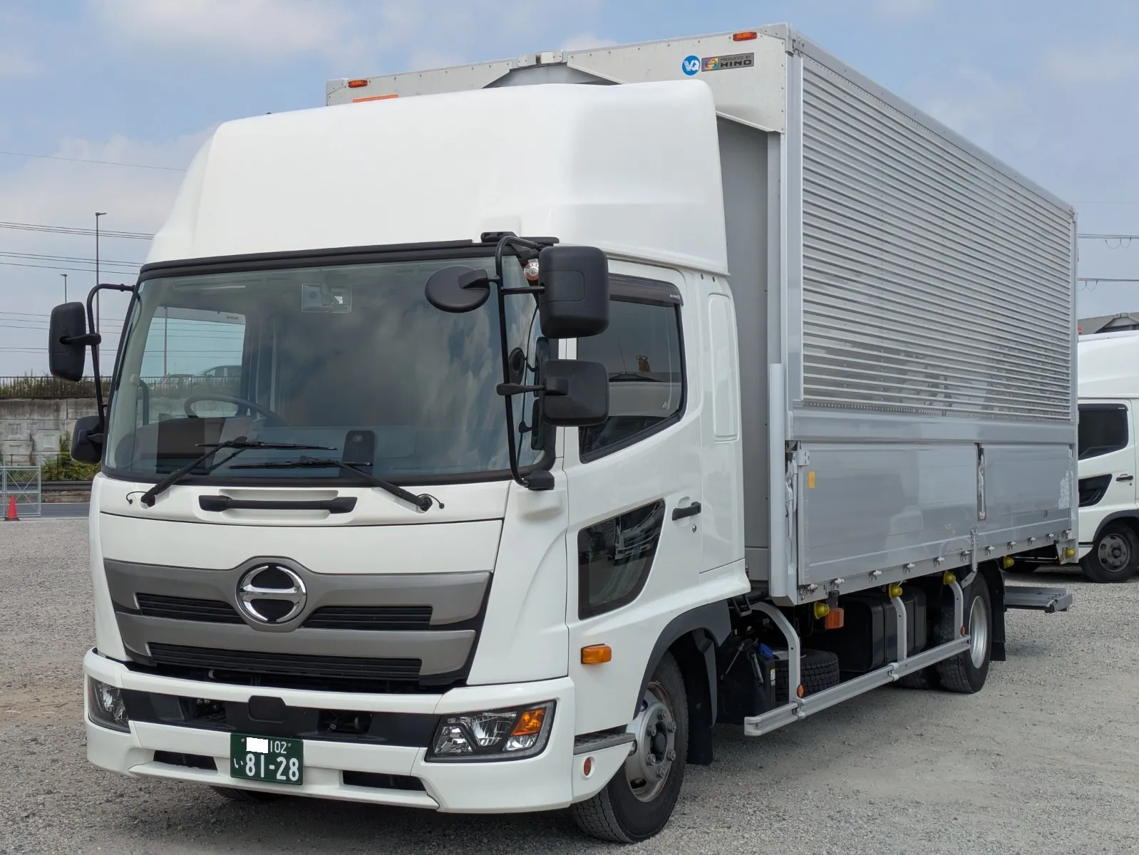 vehicle_image_202607301140025ZVCt9C7fs.webp