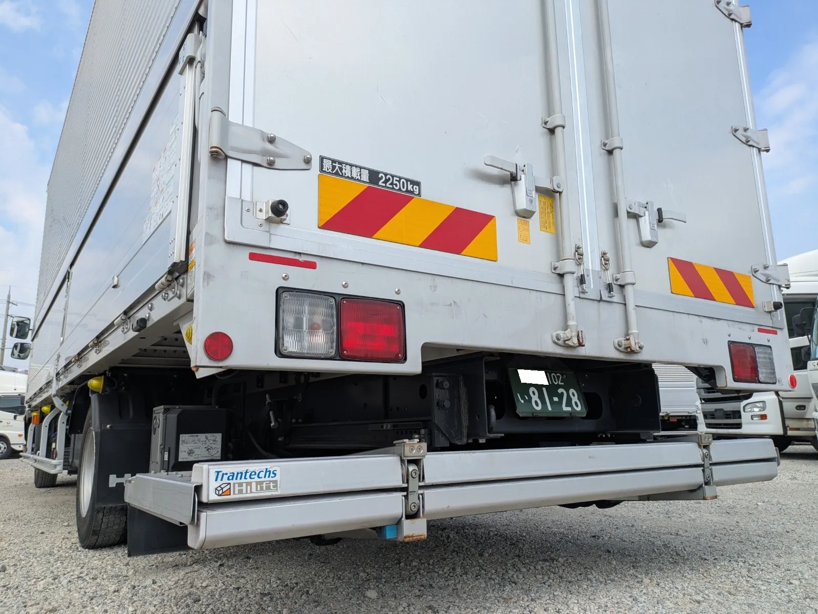 vehicle_image_20260730114003NblzC5vufh.webp