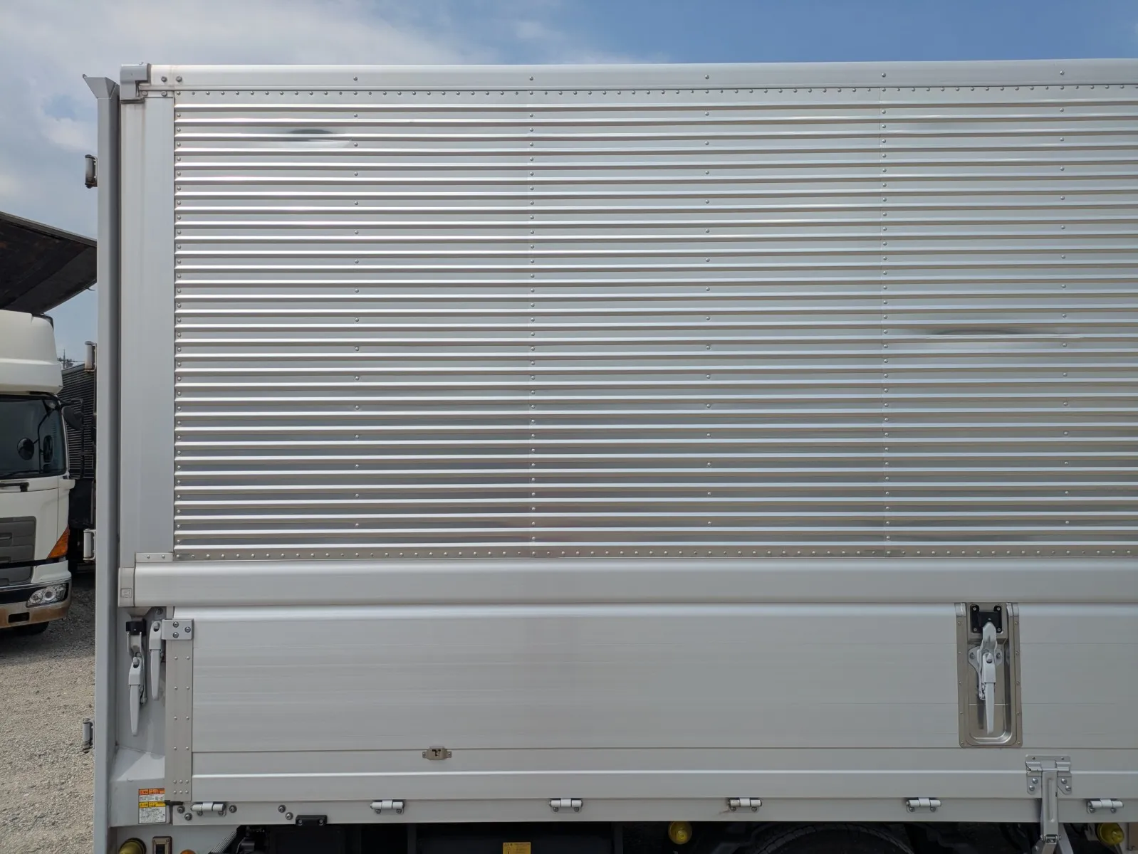 vehicle_image_20260730114011xupweRw1Qx.webp