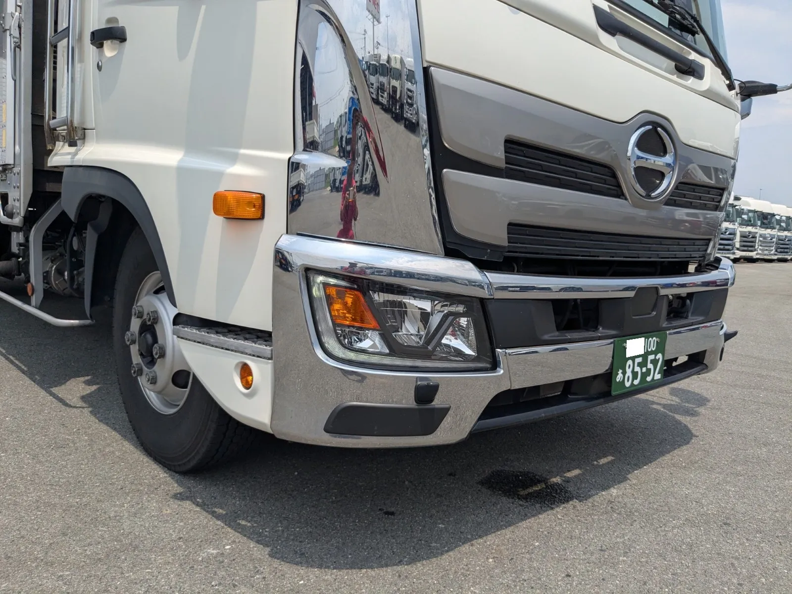 vehicle_image_202608051055266KKbXrhefn.webp