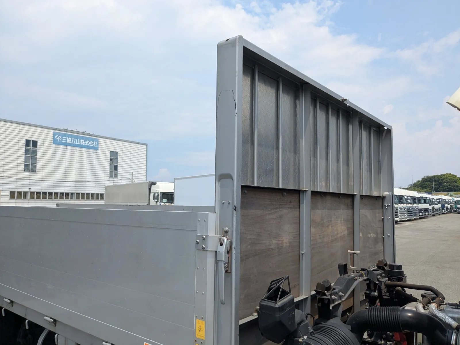 vehicle_image_202608051055268mtvuY3HF1.webp