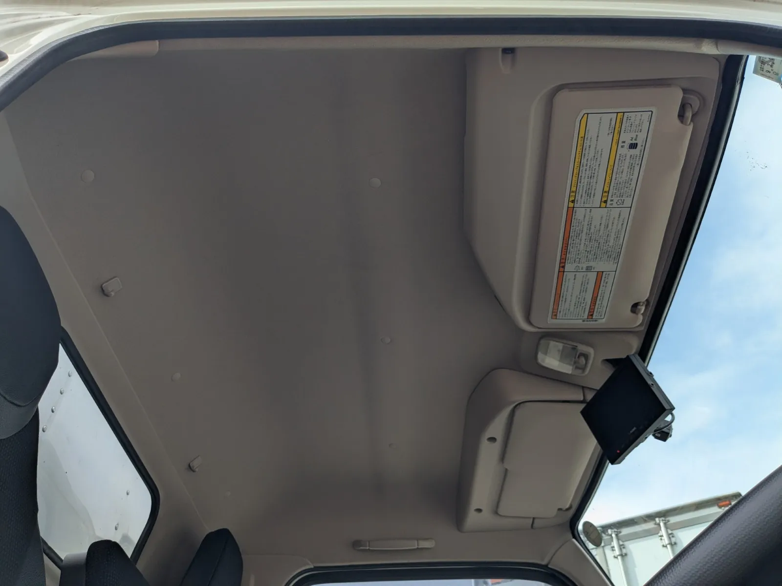 vehicle_image_20260707112440H3LiPpOxpK.webp