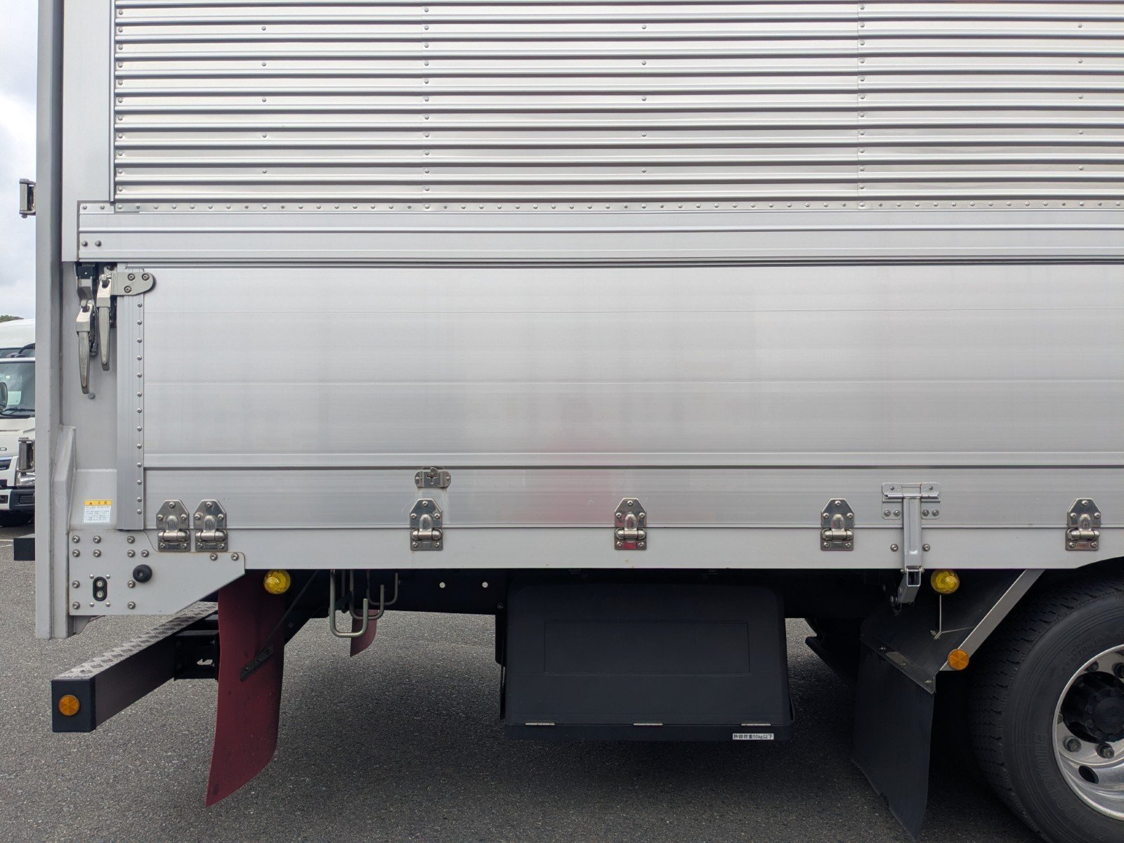 vehicle_image_20260508153618oEojuNxy7X.jpg