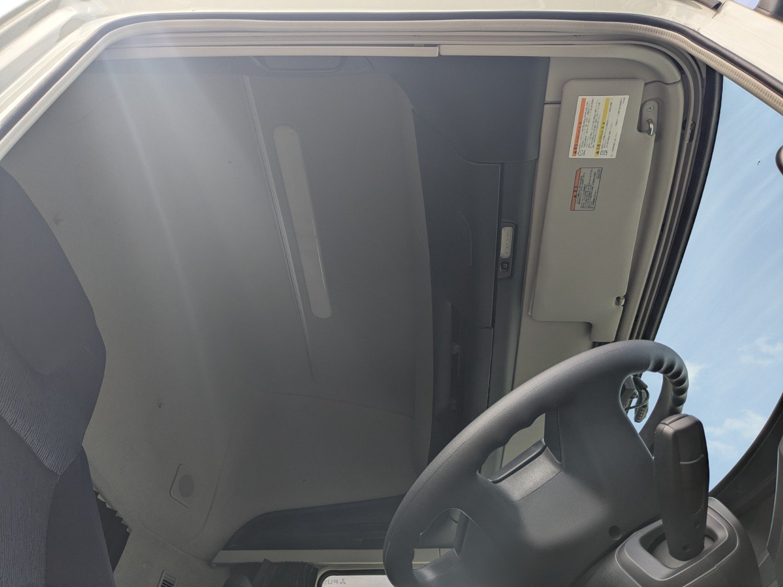 vehicle_image_20260508152930VMD4L8KCF6.jpg