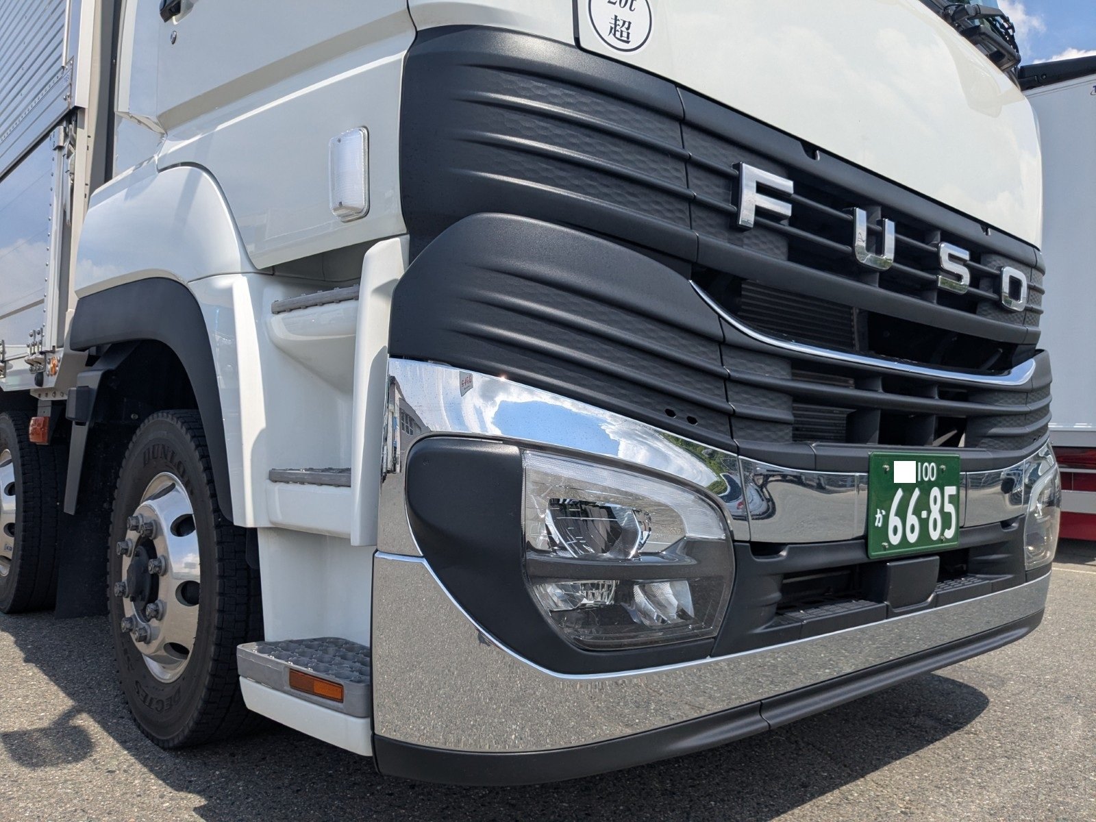 vehicle_image_20260508152930nzGmn4JYT9.jpg