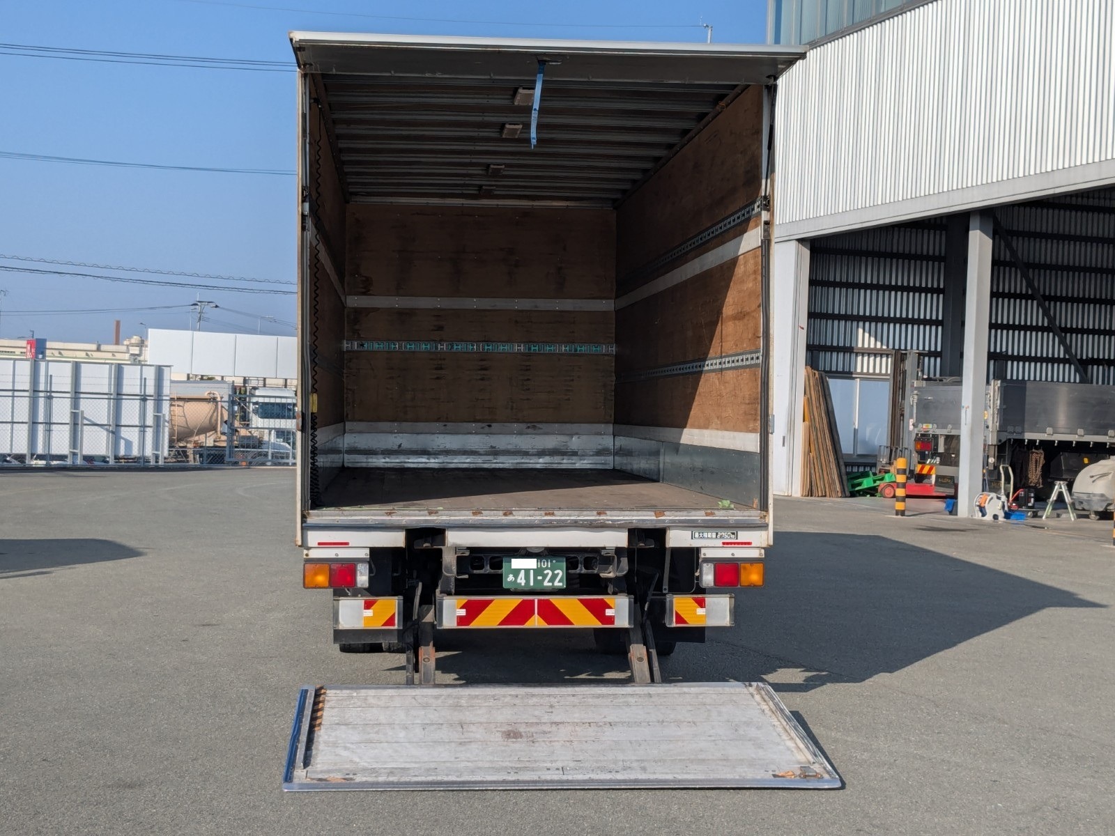vehicle_image_2025122213265670REZ5V0ut.jpg