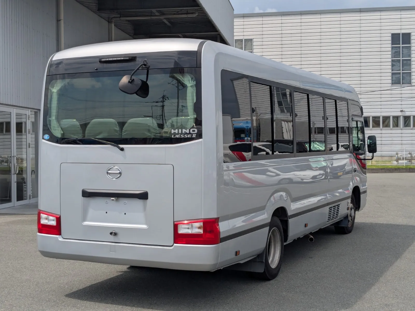 vehicle_image_20260616162420gcYlUIAP8y.webp