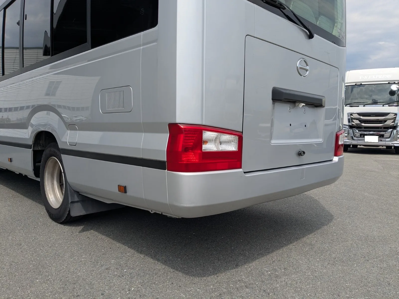 vehicle_image_20260616162420yf23h9tegH.webp