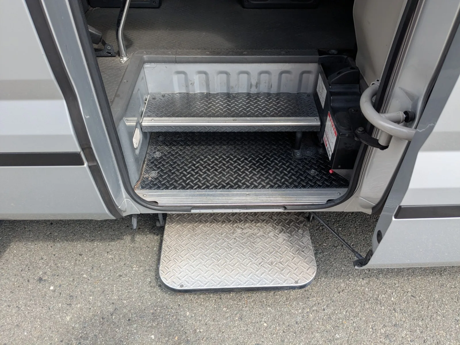 vehicle_image_20260616162421kQm99psUnf.webp