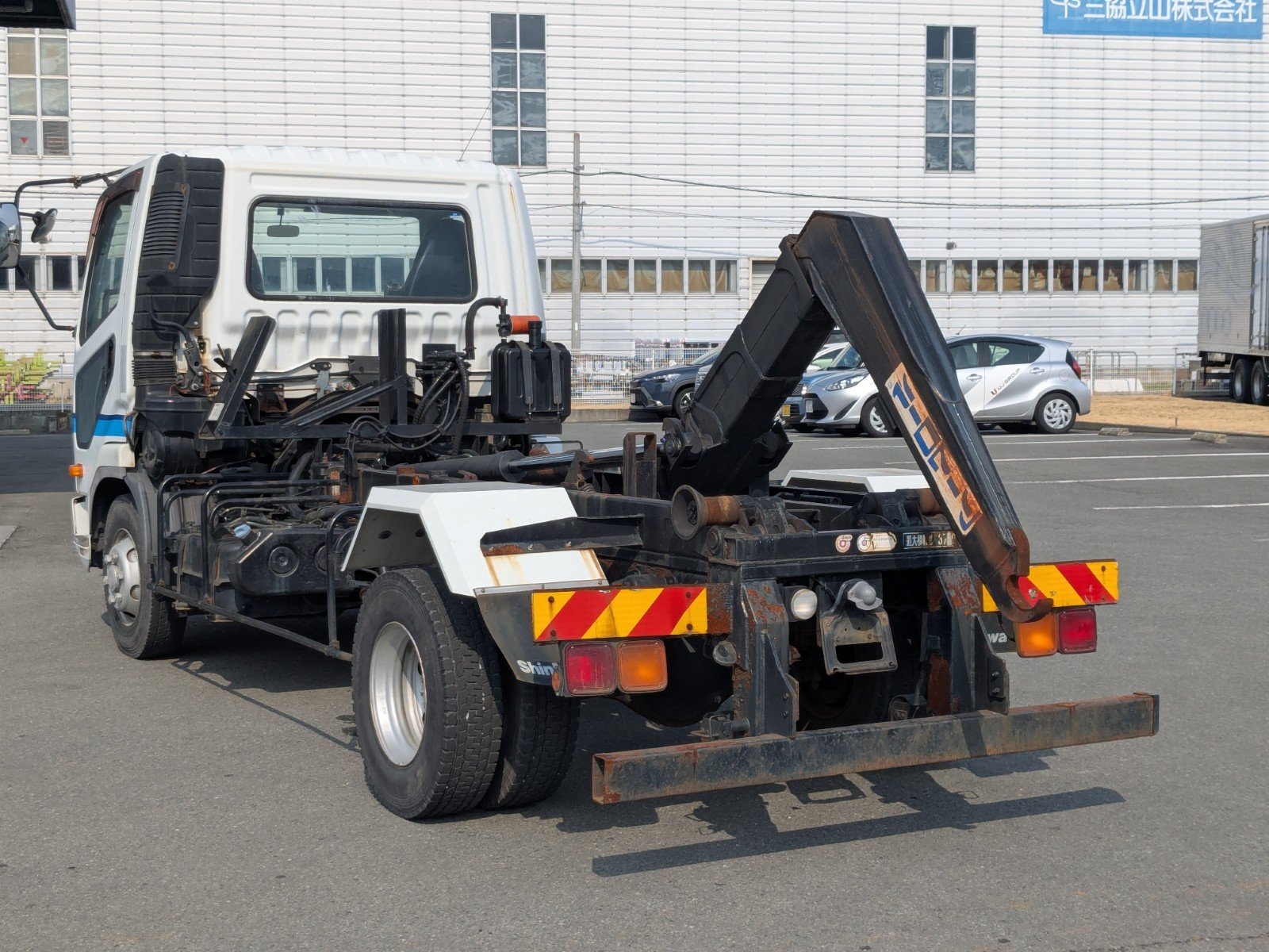 vehicle_image_20260212102921MkwrlmB3B6.jpg
