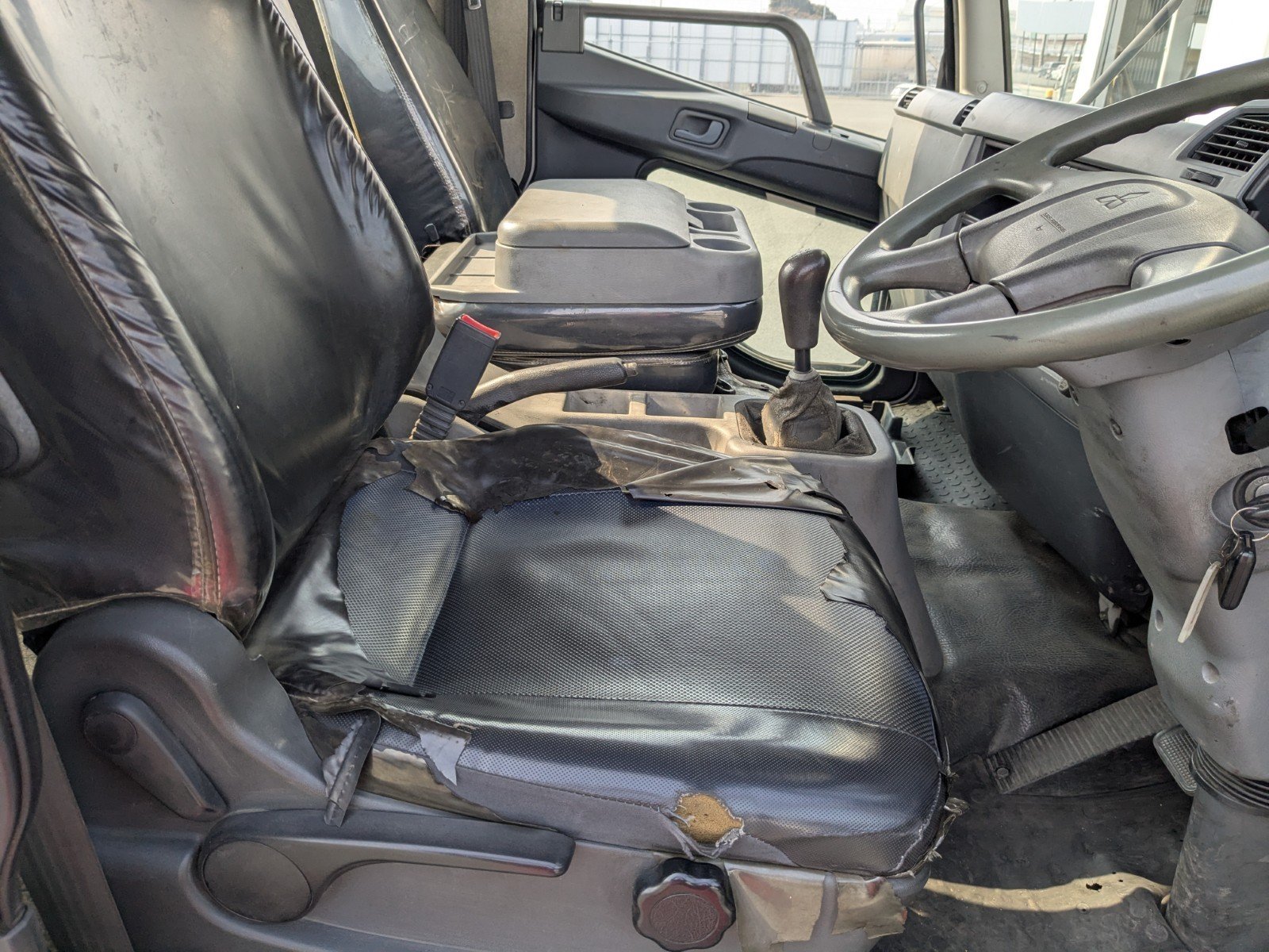 vehicle_image_20260212102921ev1CPVa3li.jpg