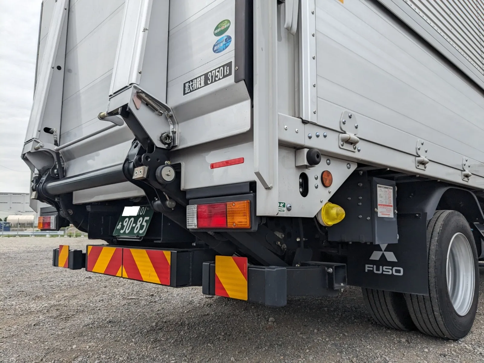 vehicle_image_20260708114305WIqUWw3zLb.webp