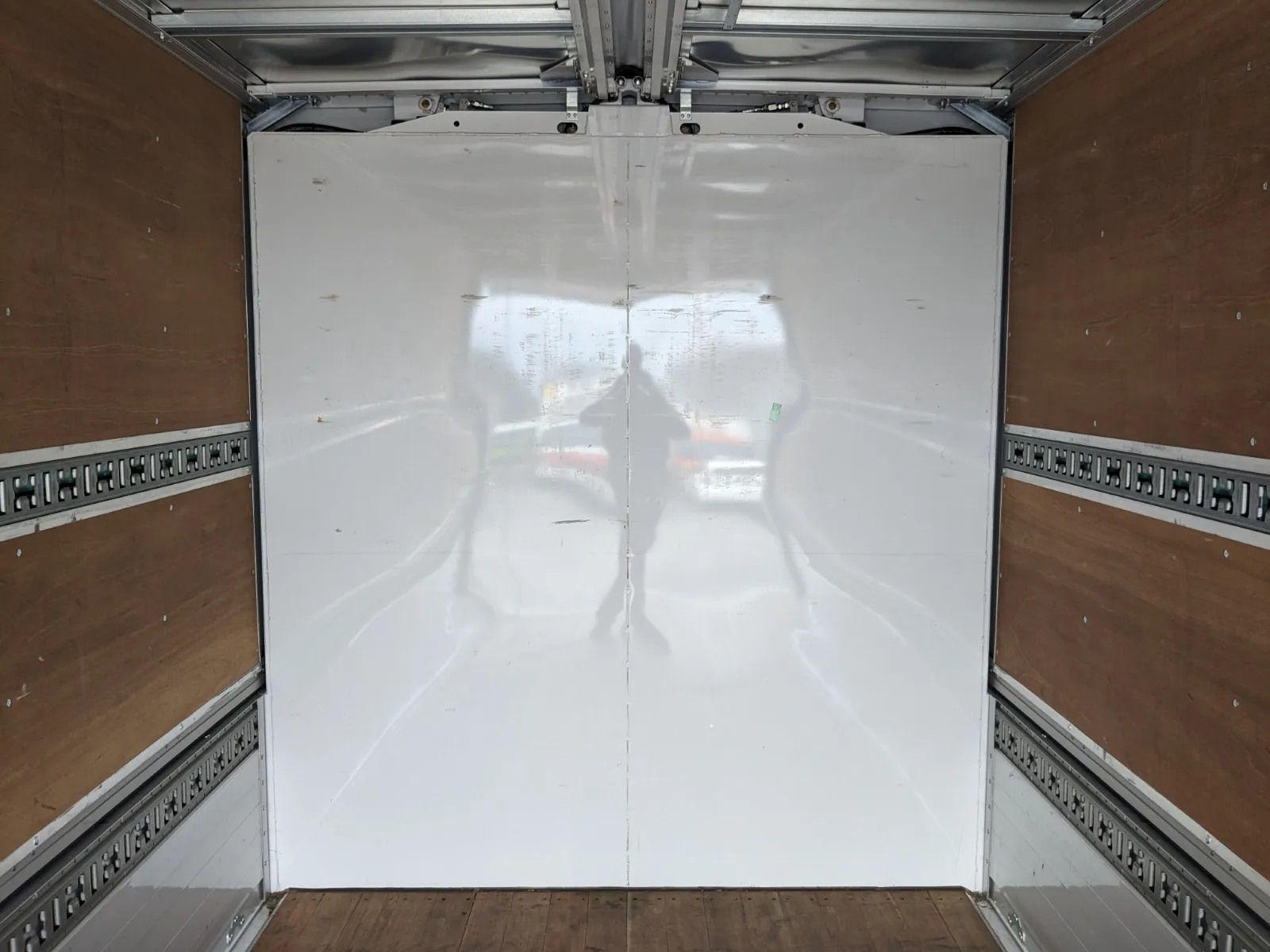 vehicle_image_20260708114309YtJDlZYxMU.webp