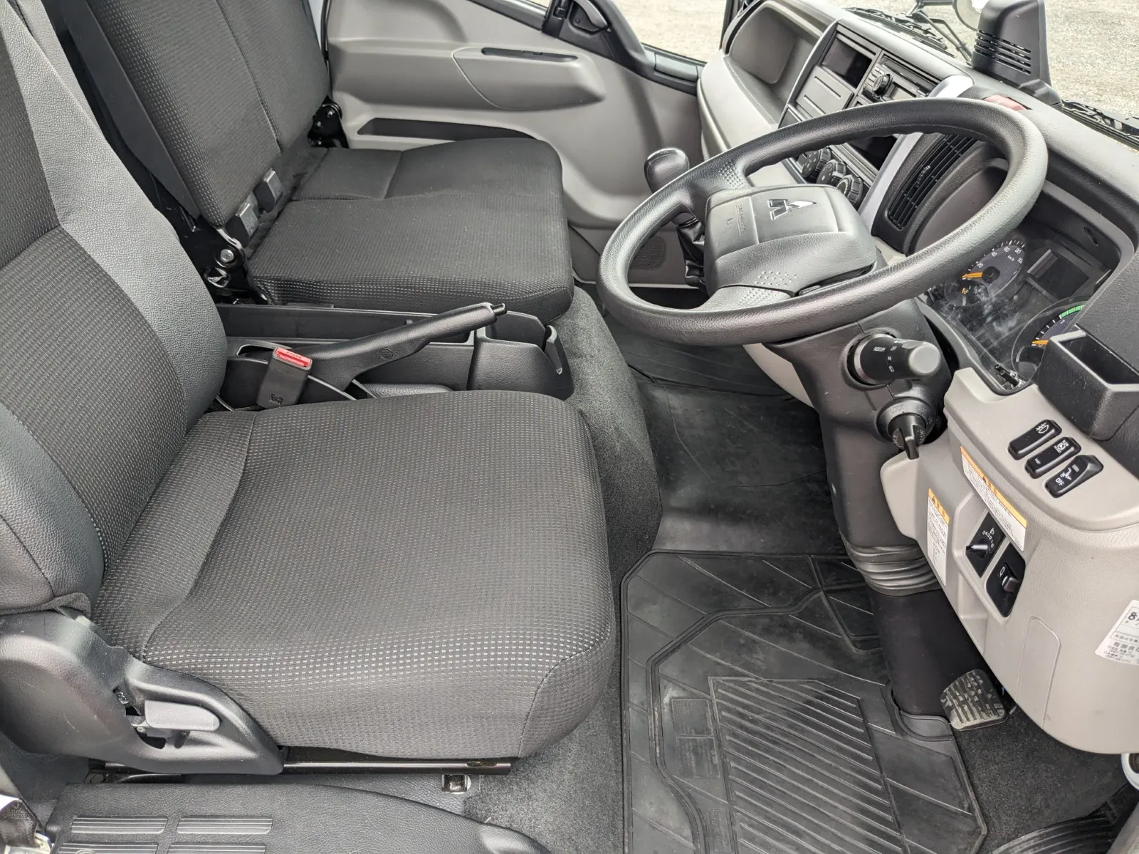 vehicle_image_20260708114315dAZdBUkVi4.webp