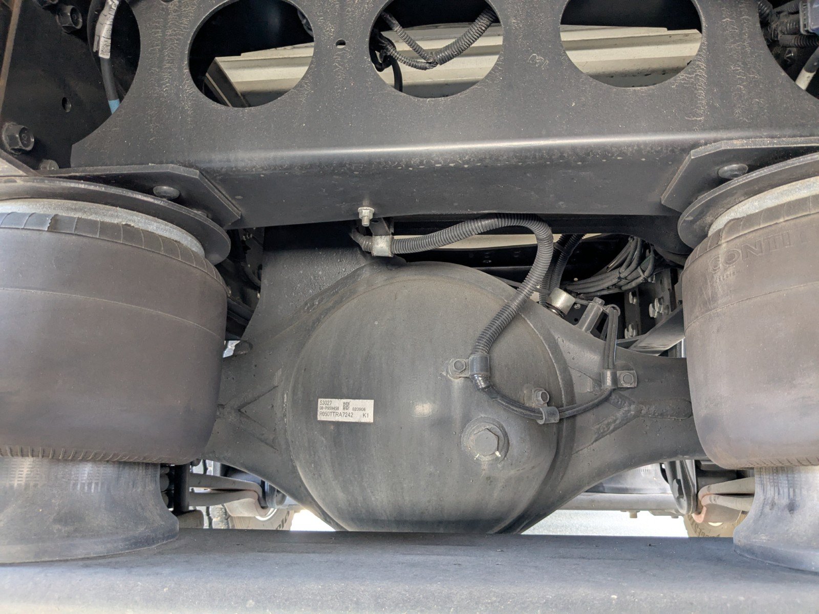 vehicle_image_20260615105900LYCToBSRux.jpg