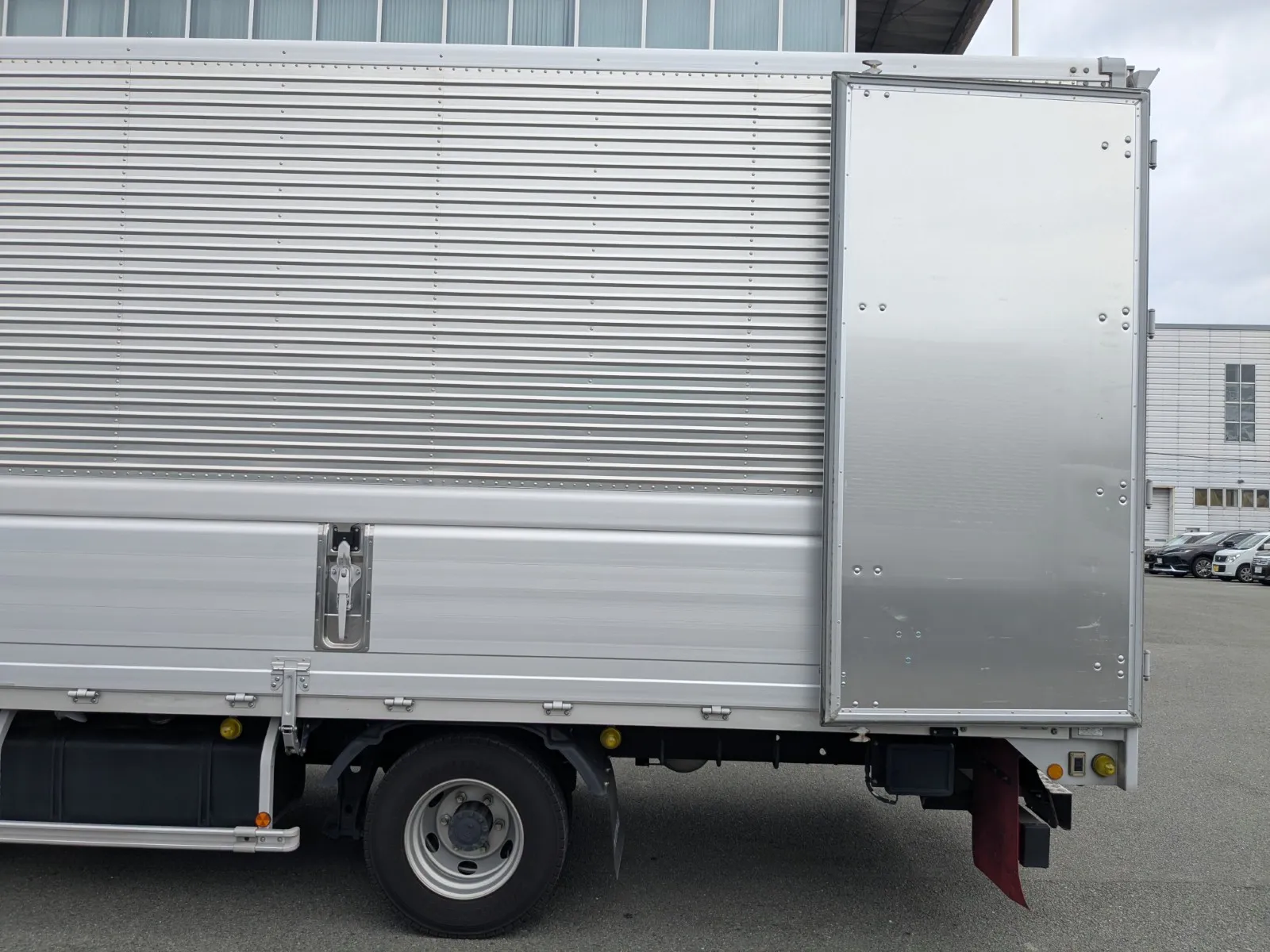 vehicle_image_202607161052528jK5w07aCM.webp