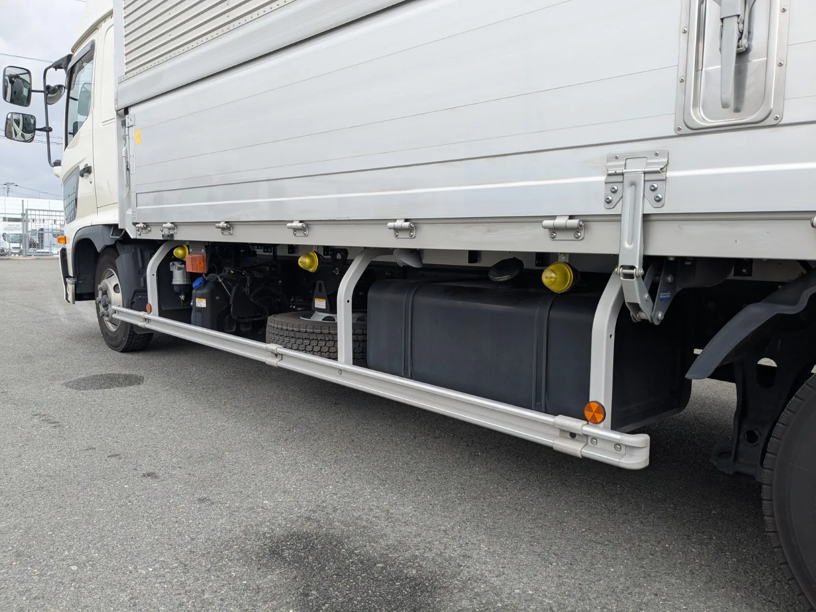 vehicle_image_20260716105253v5TVF2GX7e.webp