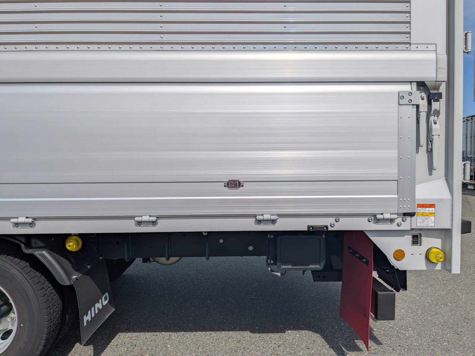 vehicle_image_20260511113353SdFeQEL6by.jpg