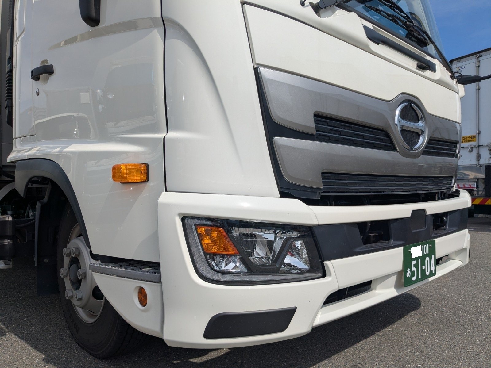 vehicle_image_20260511113353T1HxeXn6fv.jpg