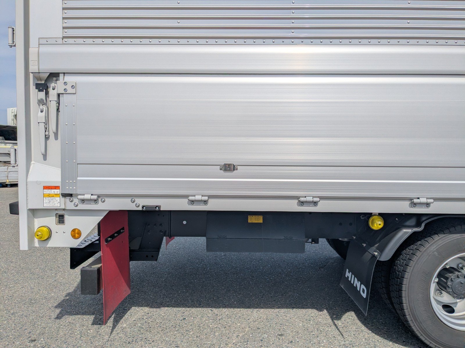 vehicle_image_20260511113353vLuroEdGti.jpg