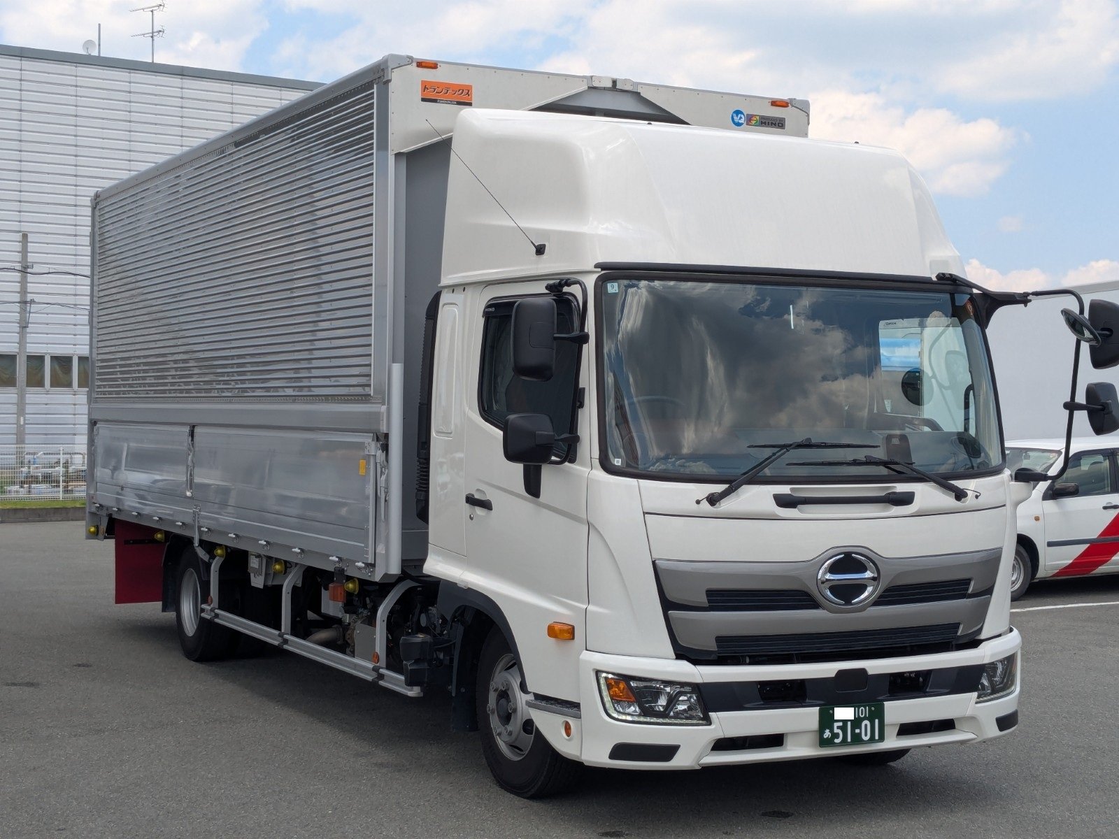 vehicle_image_20260601100122HqmHancTnL.jpg