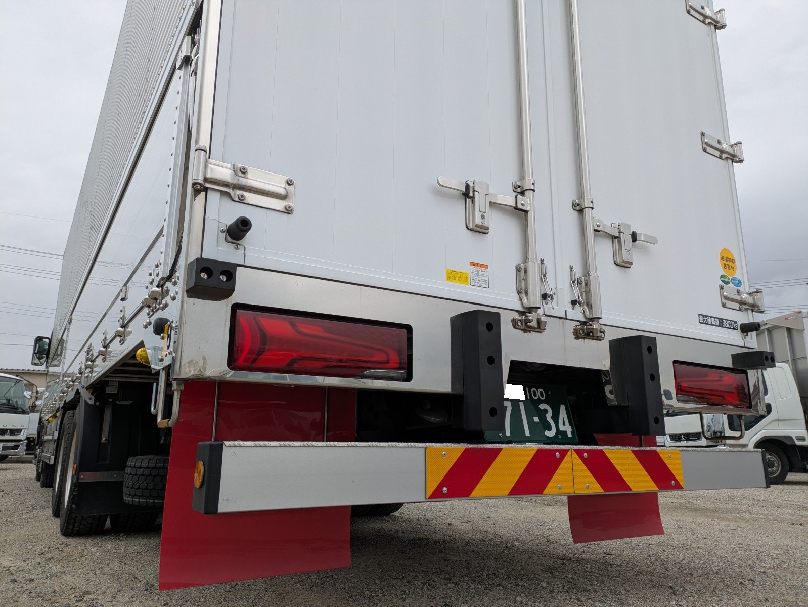 vehicle_image_20260409153225ZGyn5yMVcS.jpg