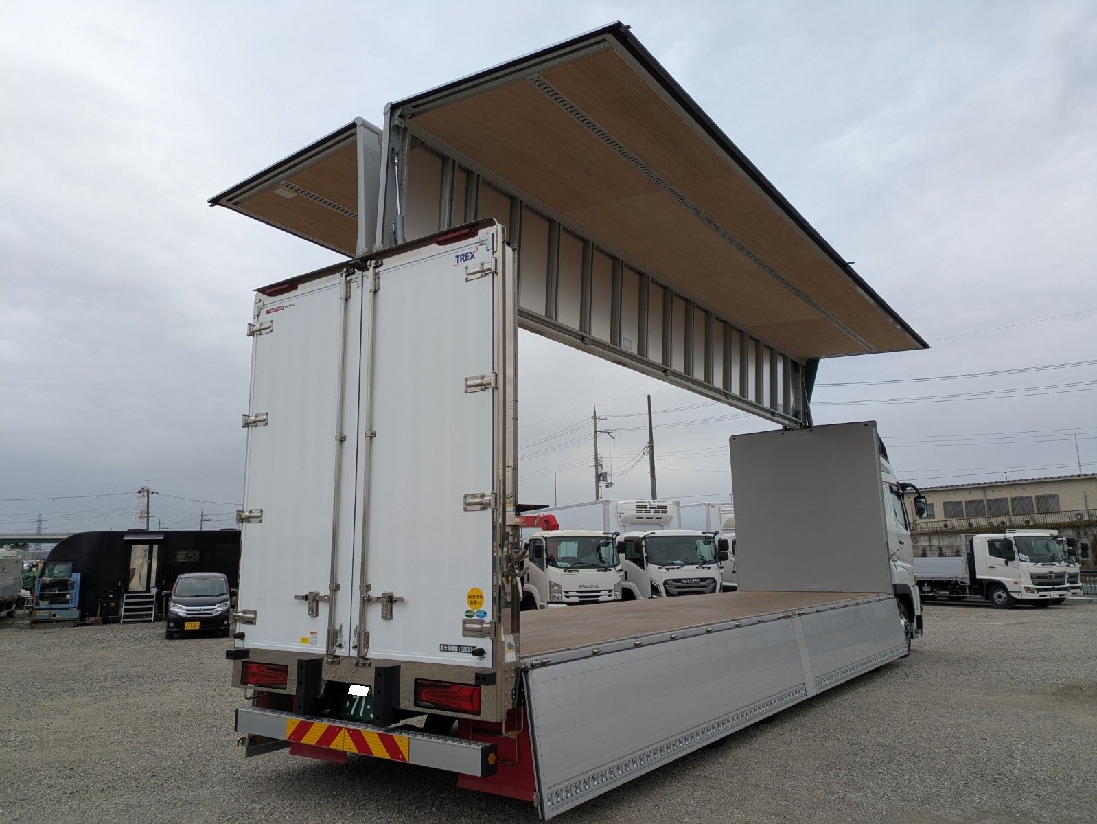 vehicle_image_20260409153225jubbcVWRZu.jpg