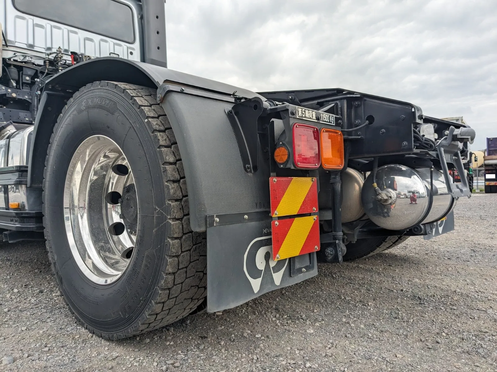 vehicle_image_20260708113506piOmlgAZEl.webp