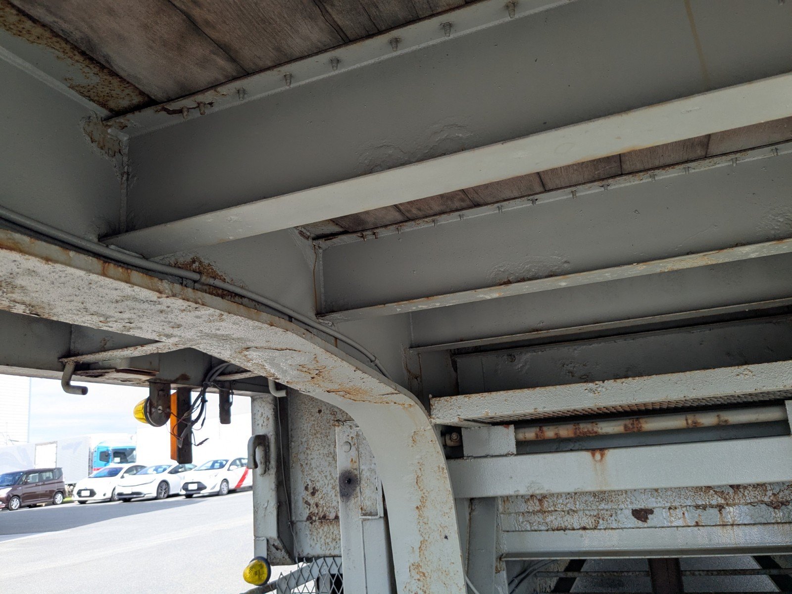 vehicle_image_20260427110005XRnHQpNf7r.jpg