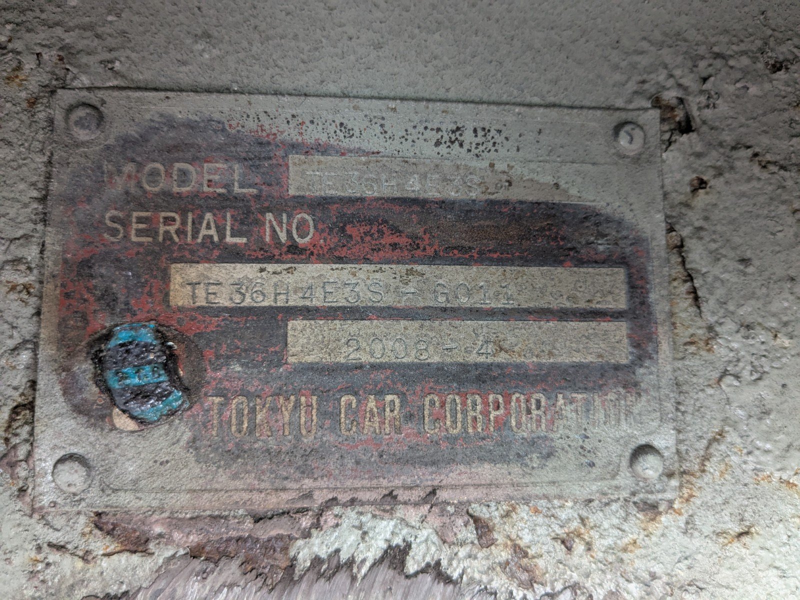 vehicle_image_20260427110005tYlljY2nLn.jpg