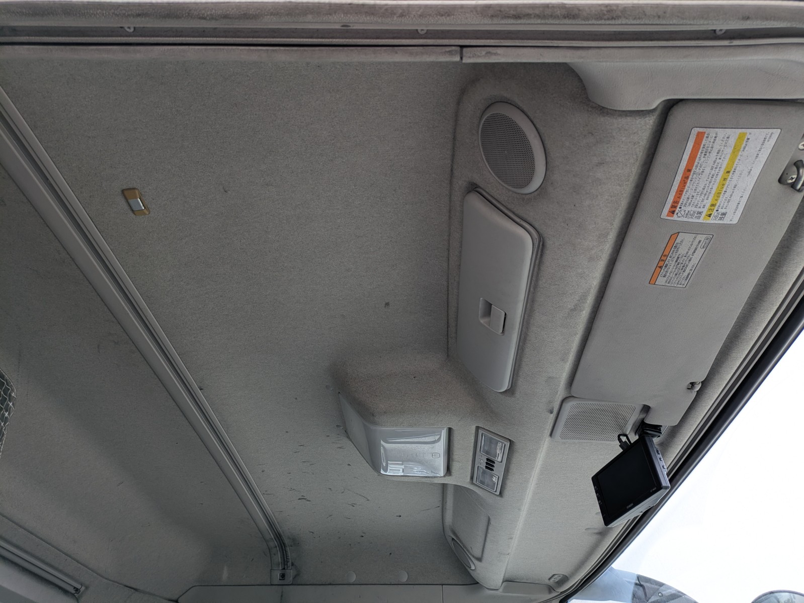 vehicle_image_20251204094643EgzfDaTWyV.jpg