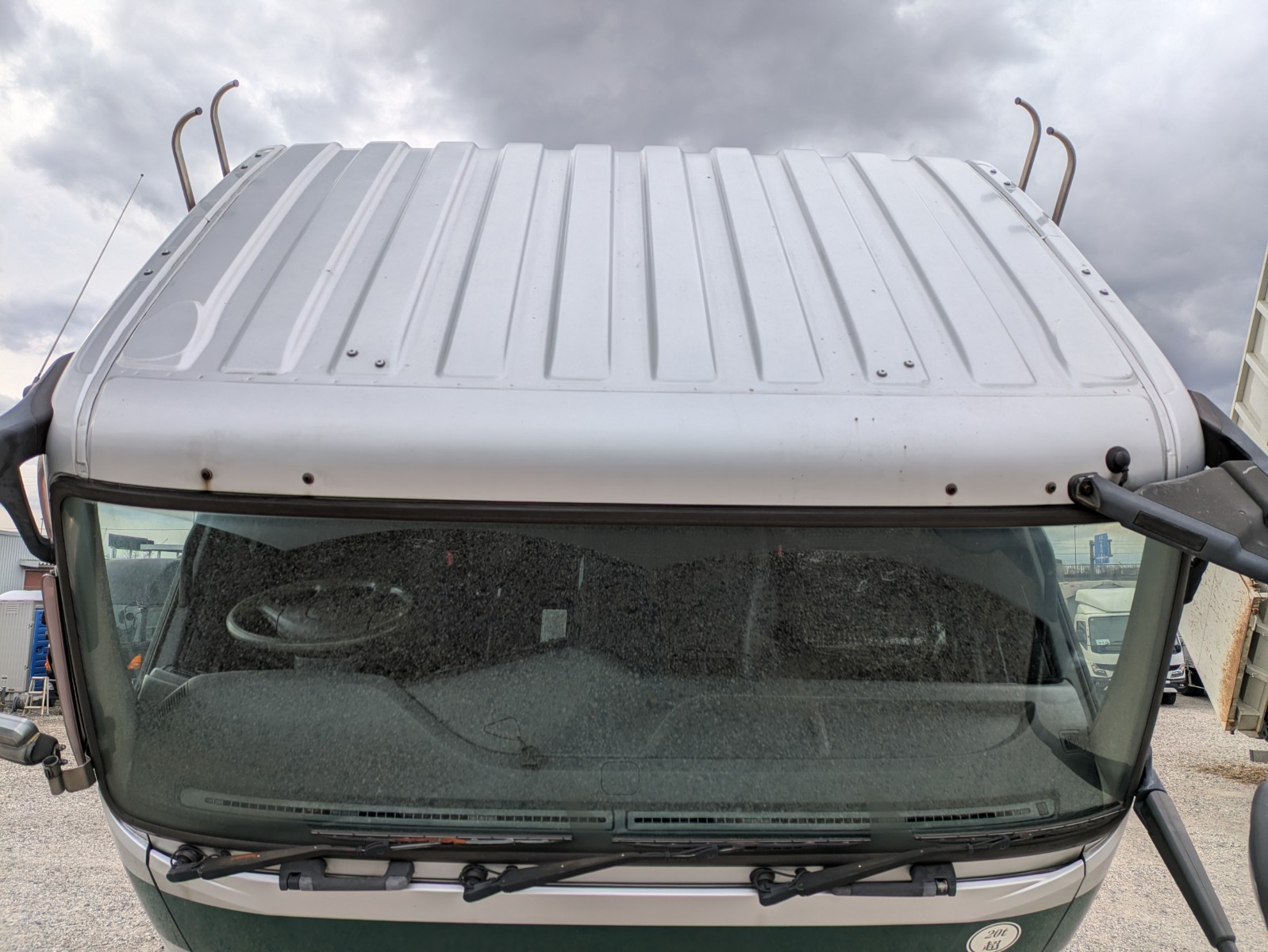 vehicle_image_20251204094643klVpOMLhjD.jpg