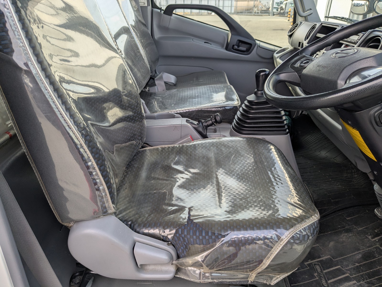 vehicle_image_20251217095315rTZexJN2uI.jpg