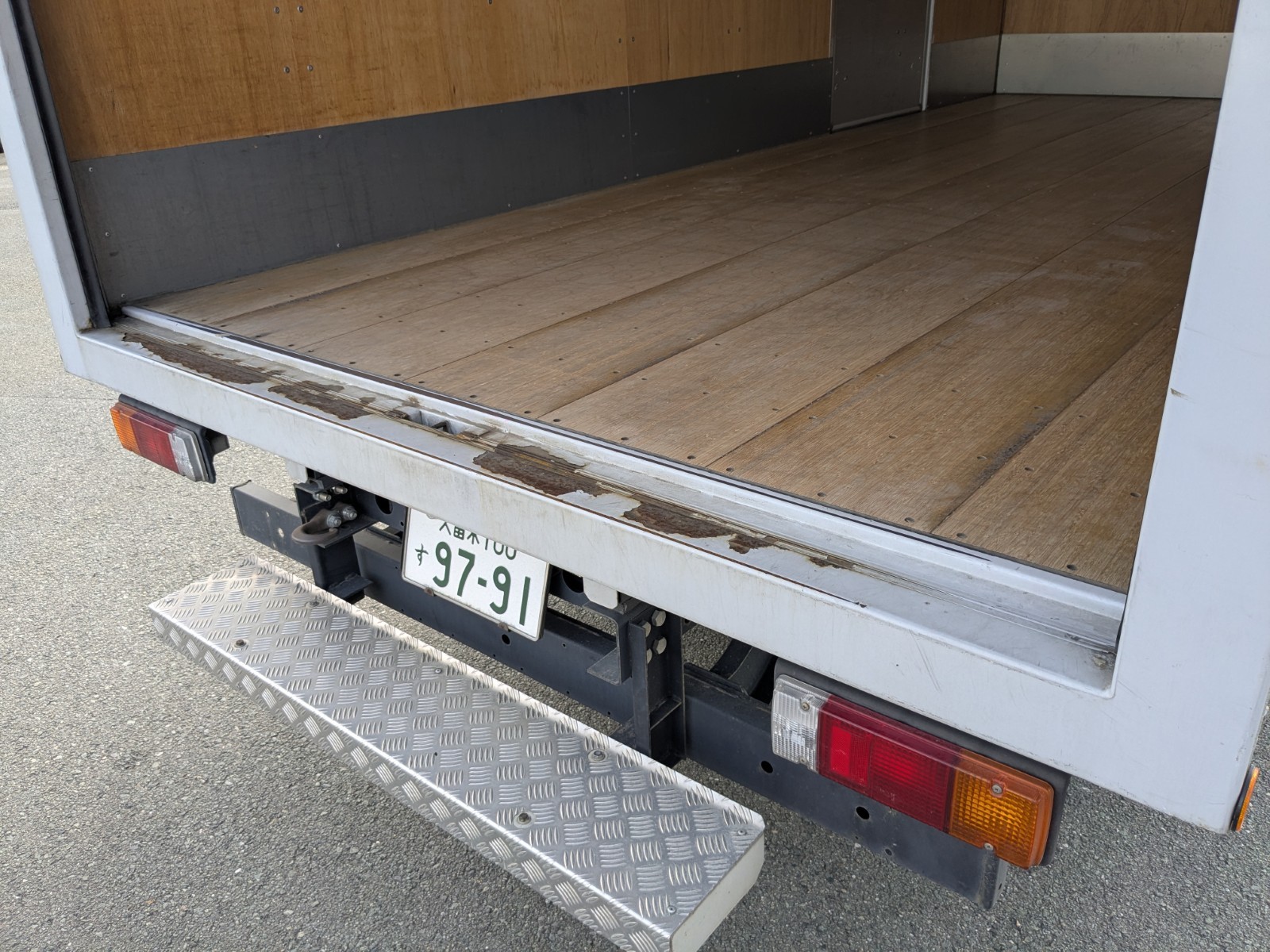 vehicle_image_20251217095315u9OAO6XuFh.jpg