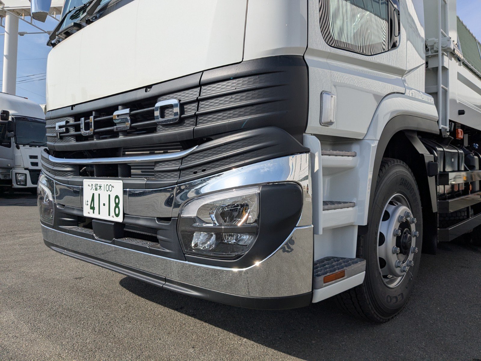 vehicle_image_20260129093915sjmFJCvWkM.jpg