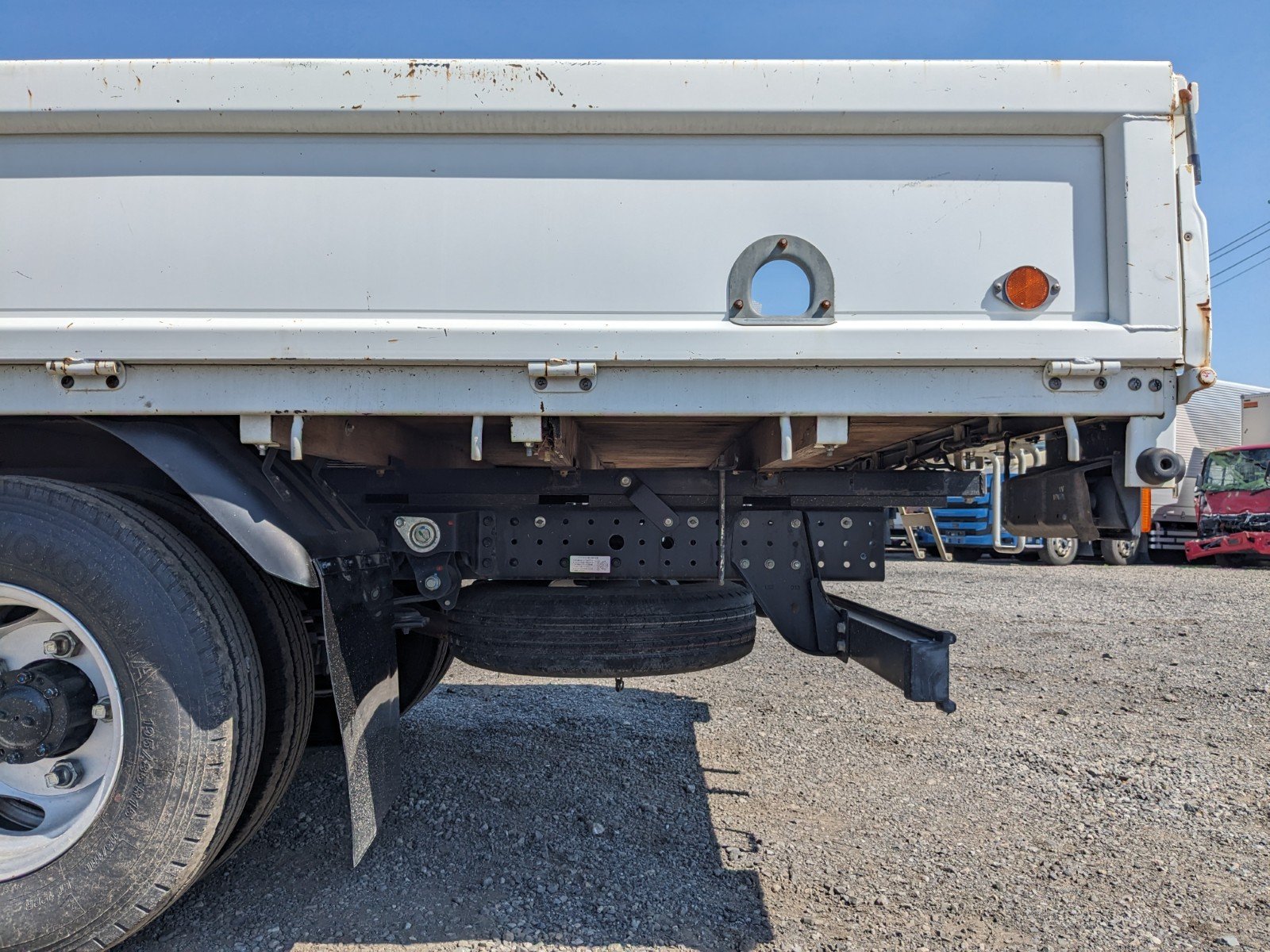 vehicle_image_20260507183741hZf3e53ipM.jpg