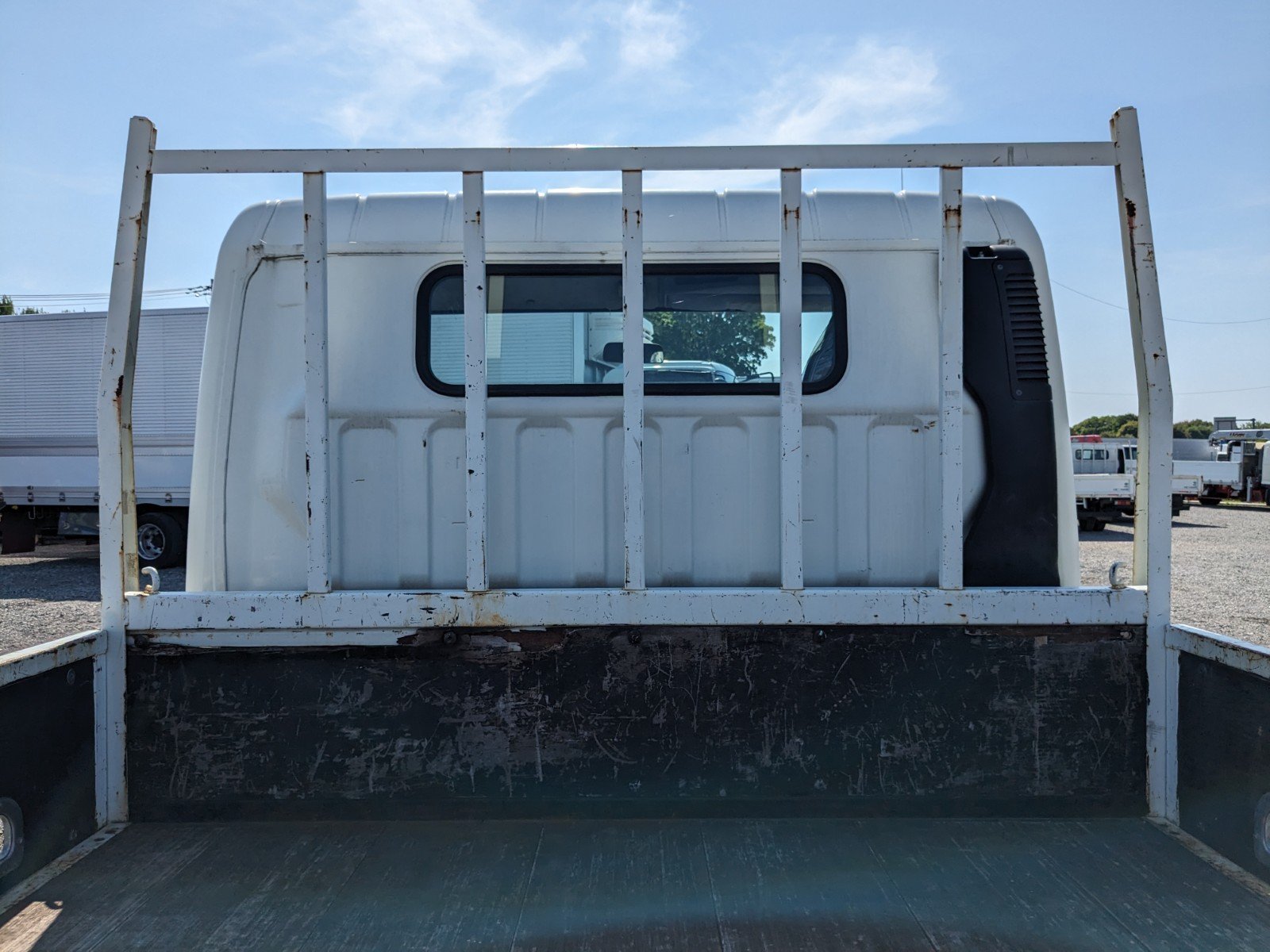 vehicle_image_20260507182450fPcAtCgQKe.jpg