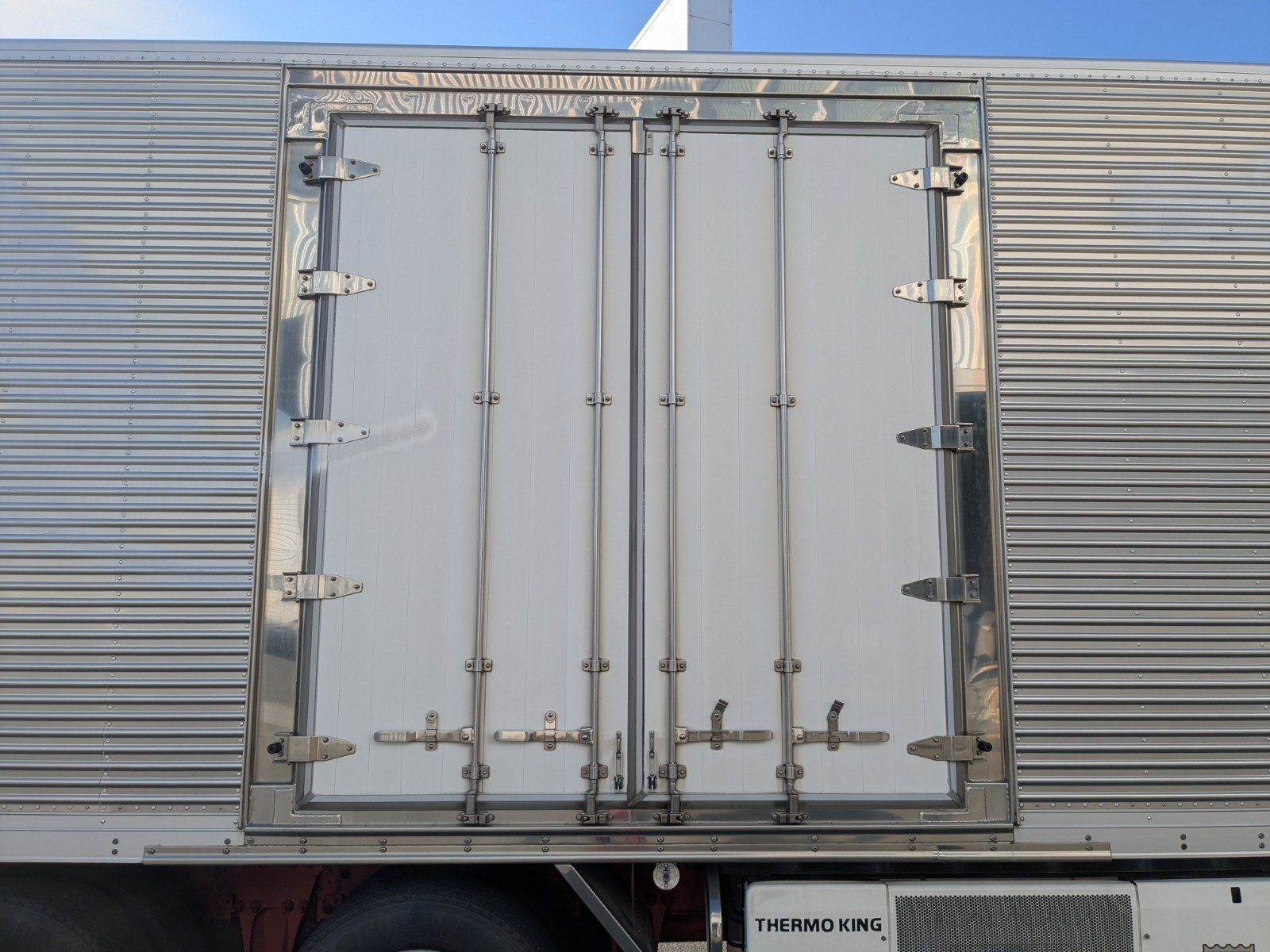 vehicle_image_20260204110001d1tpEHEiso.jpg
