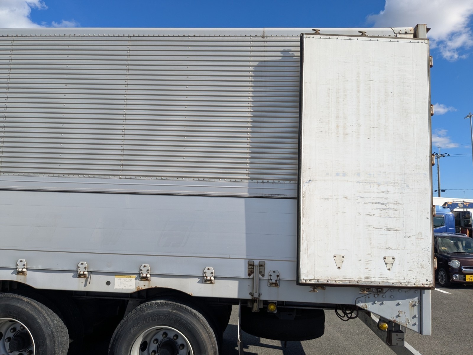 アベニュートラック　サスペンション付きトラック トラック販売・買取｜UJグループ（ウシトラ）