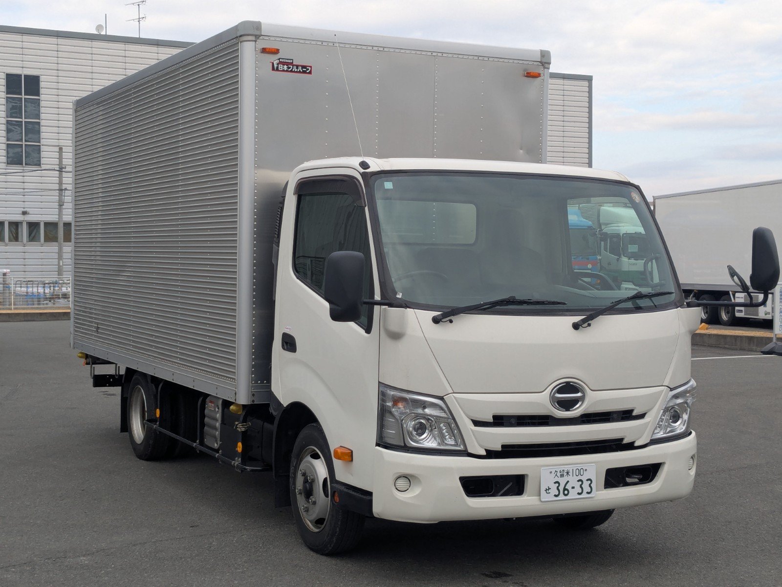 vehicle_image_202602061659107o2tOiI6Ie.jpg