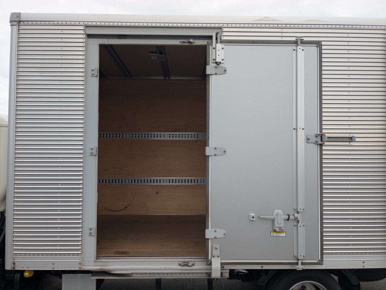 vehicle_image_20260206165910CS8osQdkgU.jpg