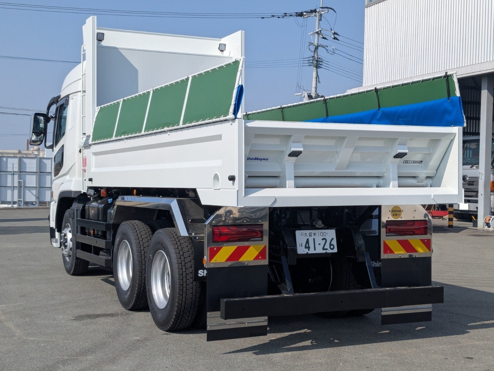 vehicle_image_20260216080548AmVNxF1Gmd.jpg