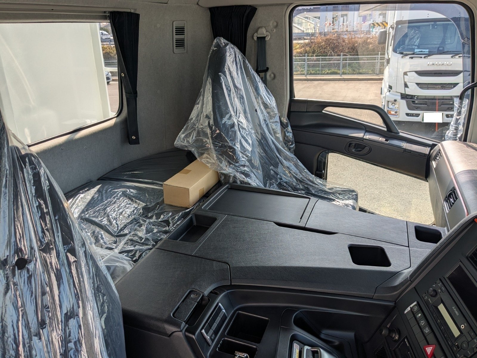 vehicle_image_20260216080611Td7gSliSLt.jpg