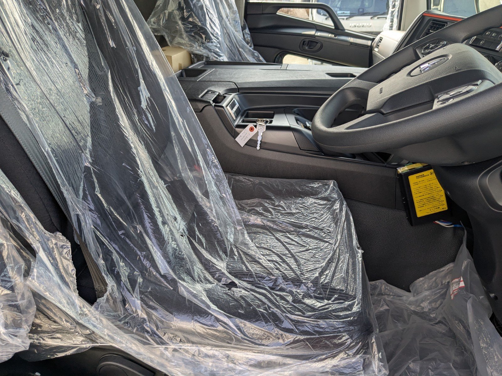 vehicle_image_20260216080622t8GQqof3NH.jpg
