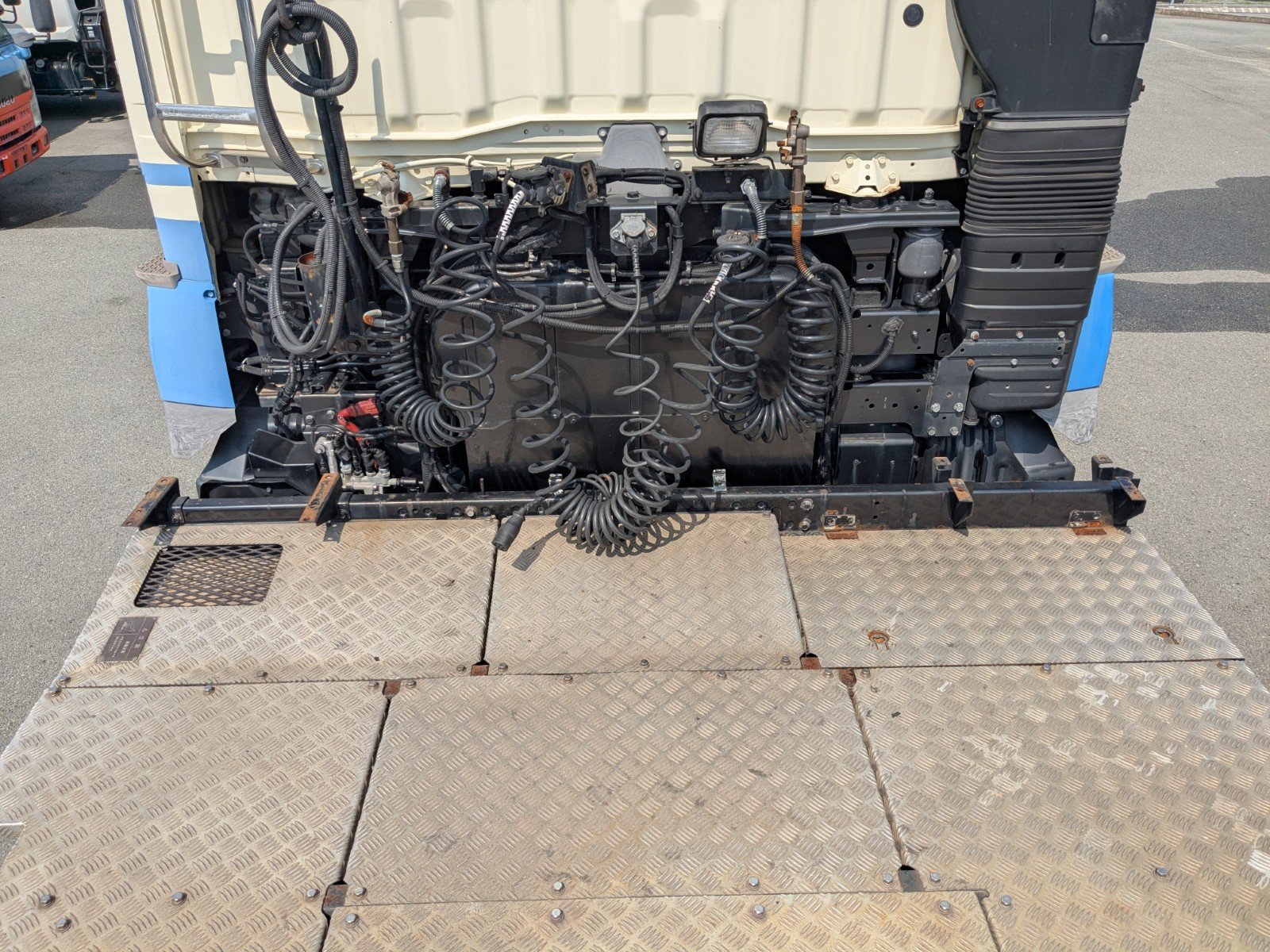 vehicle_image_2026050213240767wfuWISJH.jpg