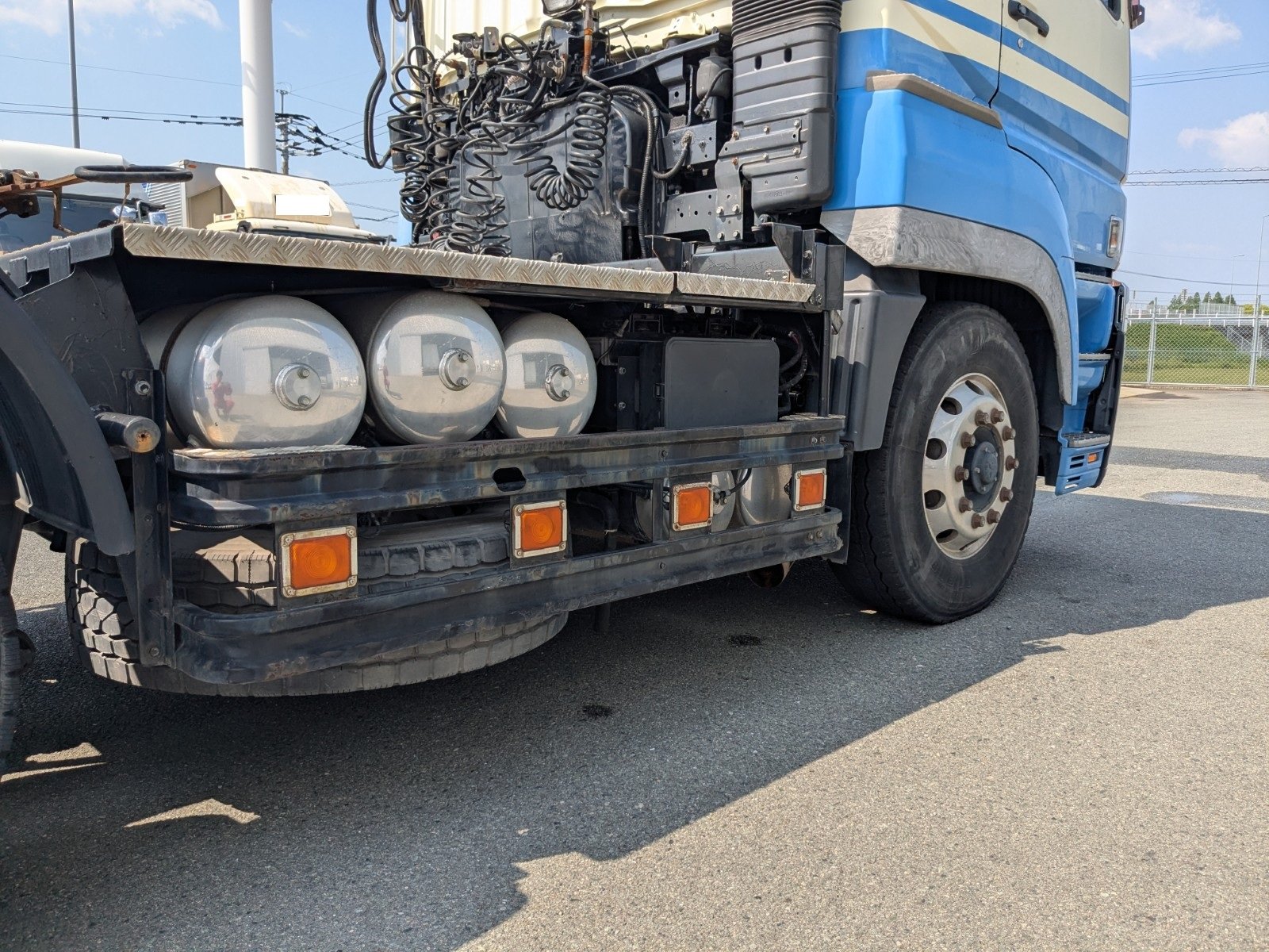 vehicle_image_20260502132407uHbEXSHGJJ.jpg