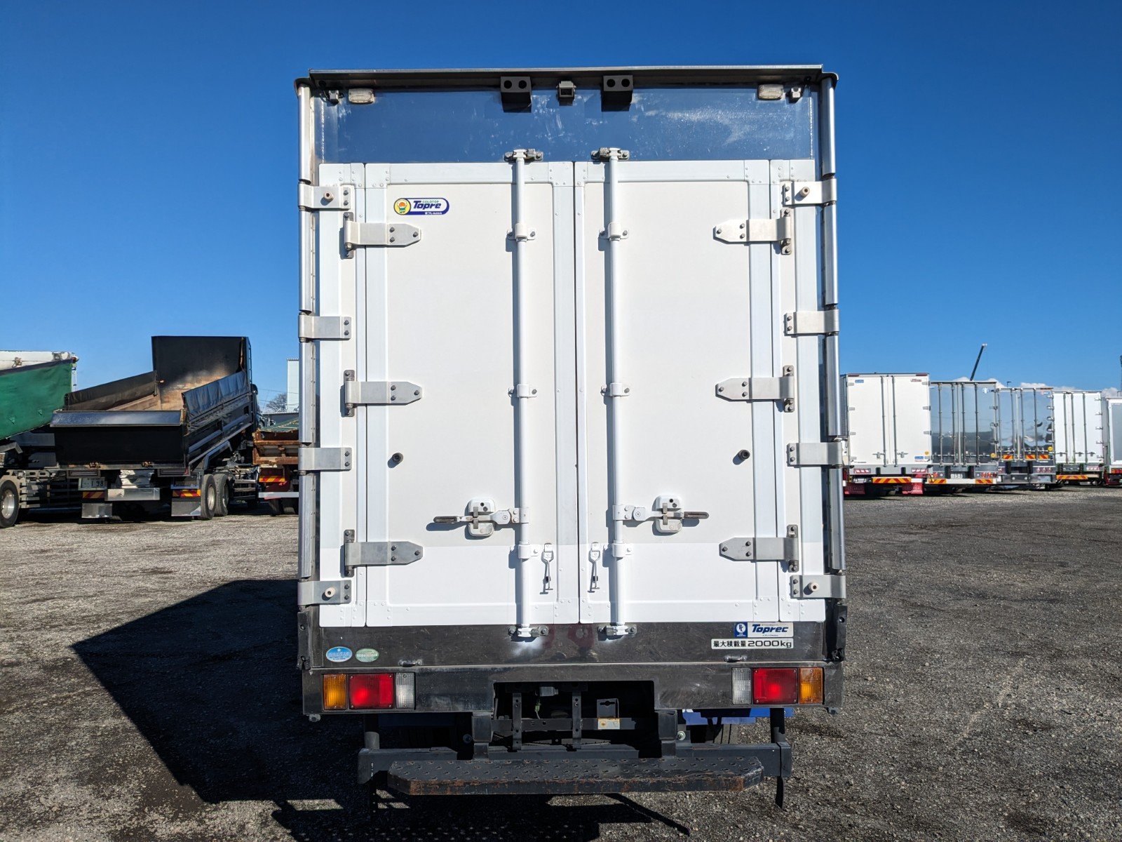 vehicle_image_202512261512170hekEDeseI.jpg