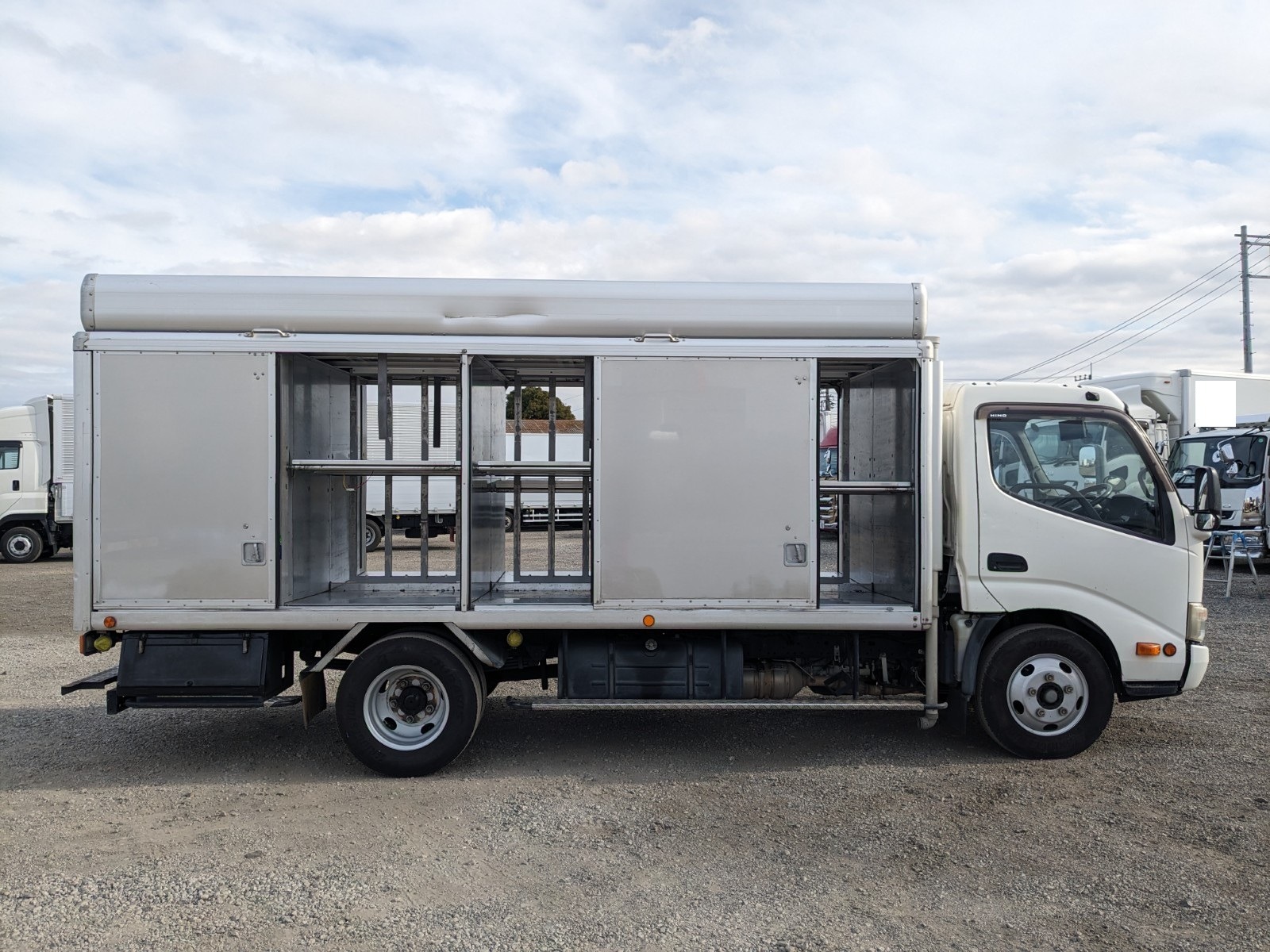 vehicle_image_20251224125711i1RDWKn4q9.jpg