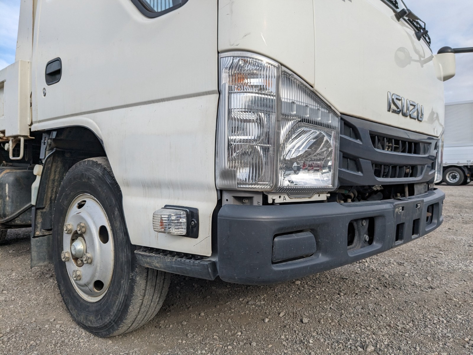 vehicle_image_20251224101147181uxjPmMW.jpg